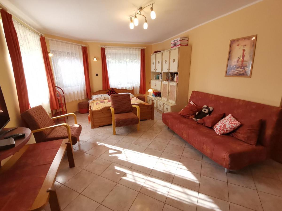 Marika Apartman Hajdúszoboszló Exteriör bild