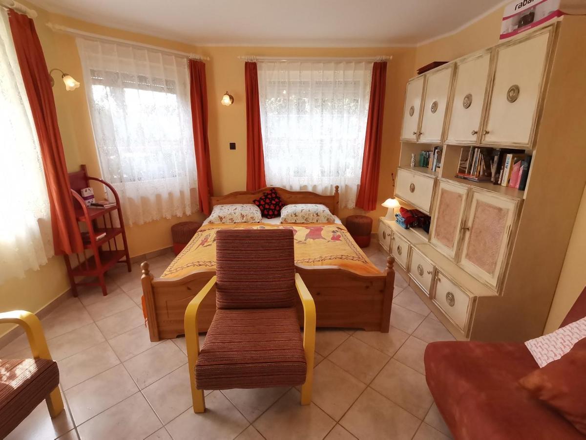 Marika Apartman Hajdúszoboszló Exteriör bild