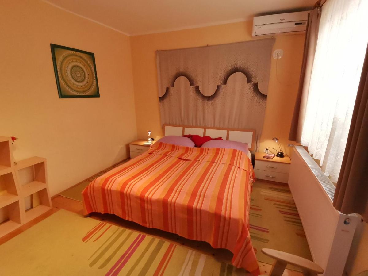Marika Apartman Hajdúszoboszló Exteriör bild