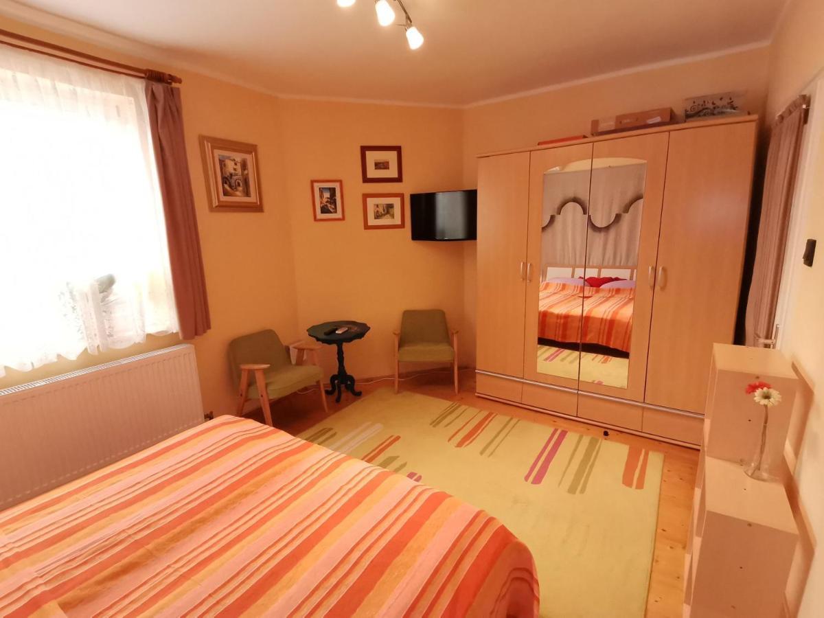 Marika Apartman Hajdúszoboszló Exteriör bild